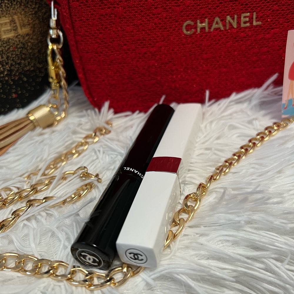 CHANEL MAKEUP BAG POUCH AUTHENTIC - Picture 4 of 11